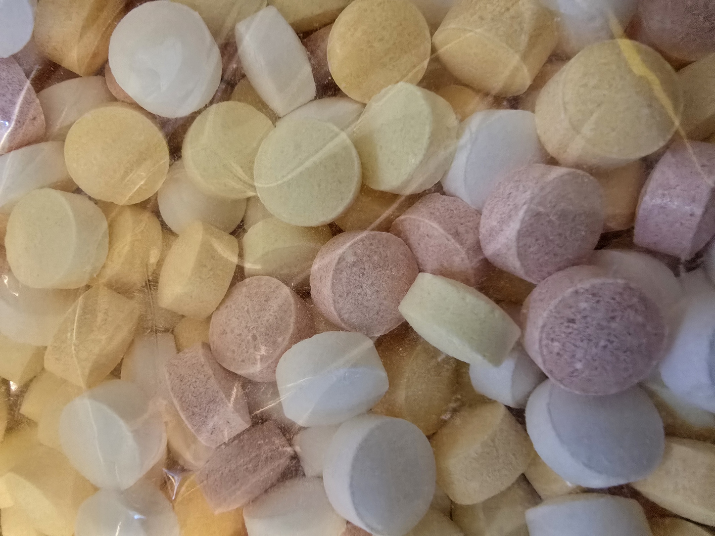 linser-med-fruktsmak-smagodt-godteri-sjokolade-penny-candy-pick-a-mix-custom-pick-n-mix-swedish-store-norwegian-candy